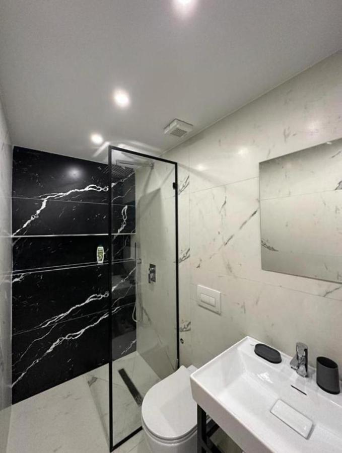 Come&Recome Tirana Apartments Exterior photo