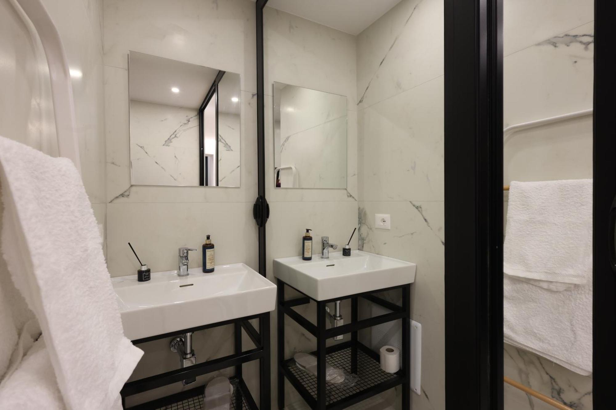 Come&Recome Tirana Apartments Exterior photo