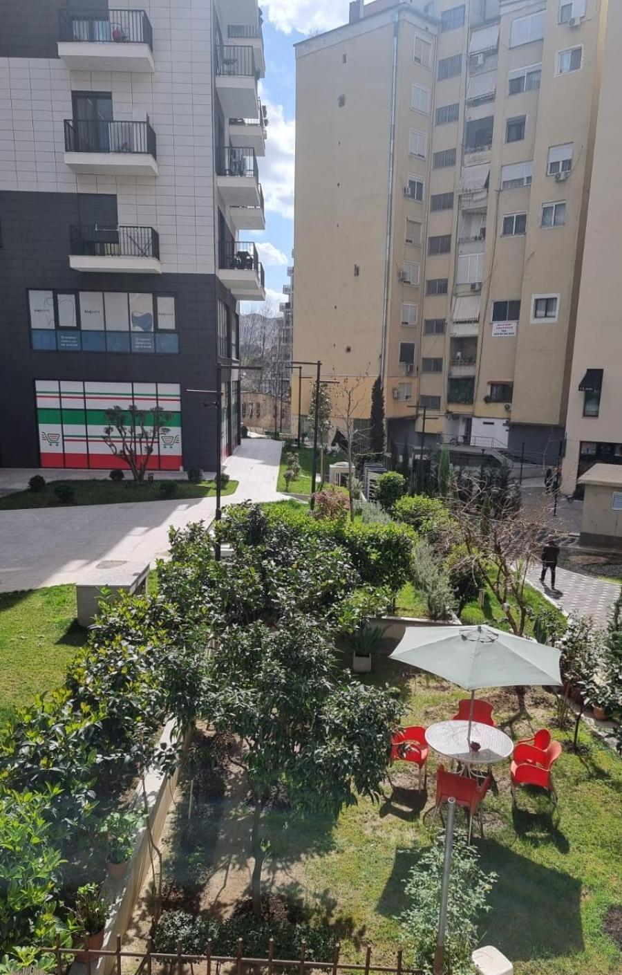 Come&Recome Tirana Apartments Exterior photo